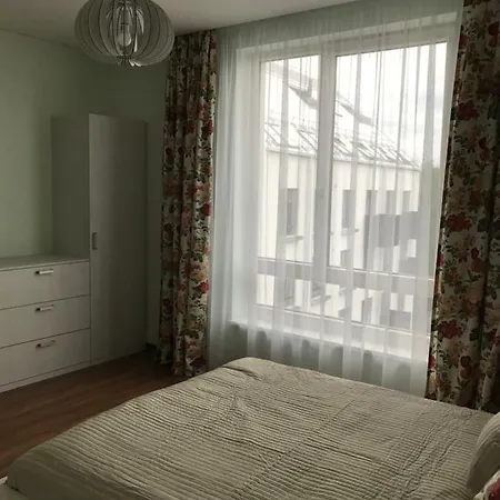 Nuomojamas 2 Kambariu Butas Senamiestyje *