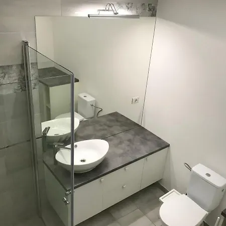 Nuomojamas 2 Kambariu Butas Senamiestyje Apartament